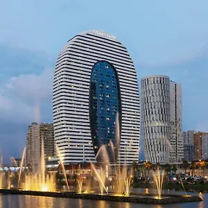 Courtyard By Marriott באטומי